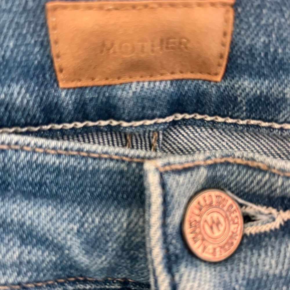 MOTHER Classic Blue Jeans The Tomcat in Layover